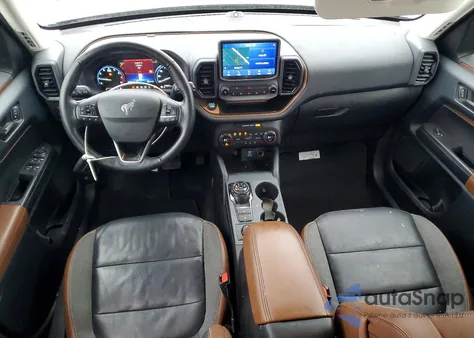 2021 Ford Bronco Sport Outer Banks z USA, uszkodzony, nr VIN 3FMCR9C63MRB04524